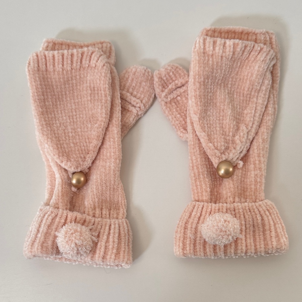 NWOT!!!Pink Knit Convertable Mittens with removable fingers and thumb holes